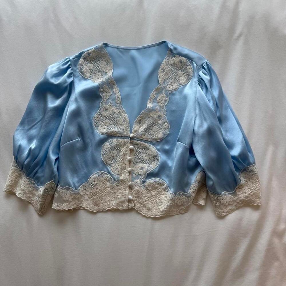 100 silk blue blouse with white lace